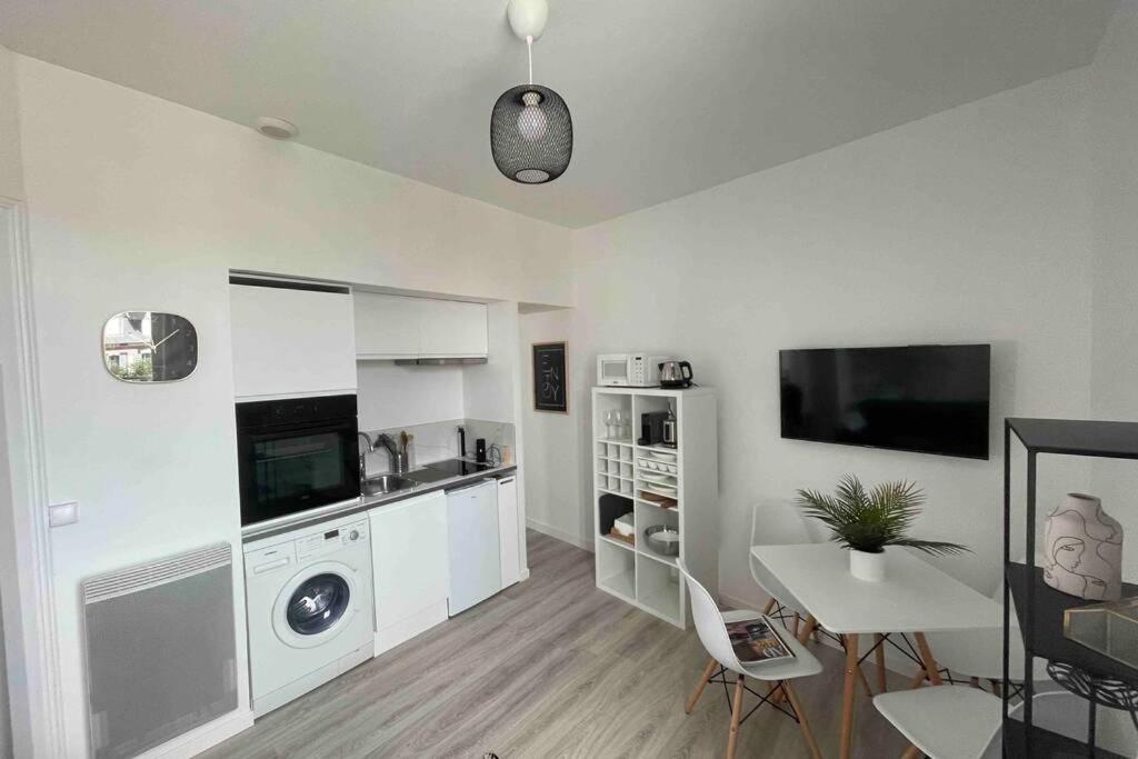 Appartement L’oiseau Bleu Appt 2 pièces , 150 m de la plage à Blonville-sur-Mer Extérieur photo